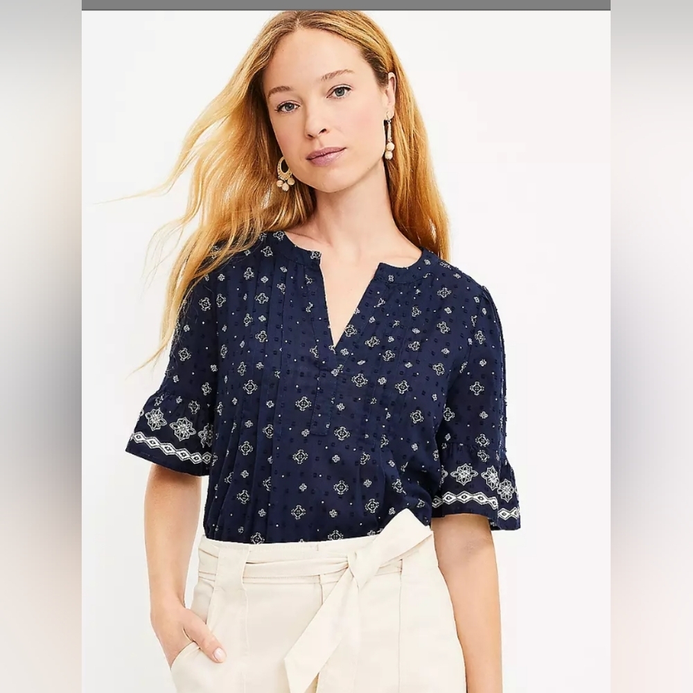 5/$25 Petite Geo Pleated Flounce Cuff Top